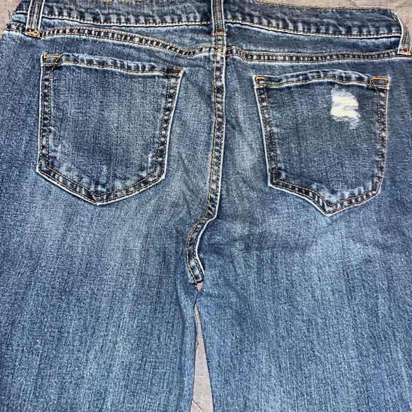 Old Navy Distressed Boyfriend Jeans - Picture 6 of 7